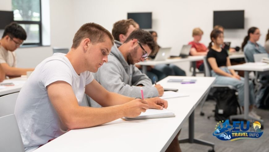 Why College Students Should Go Now